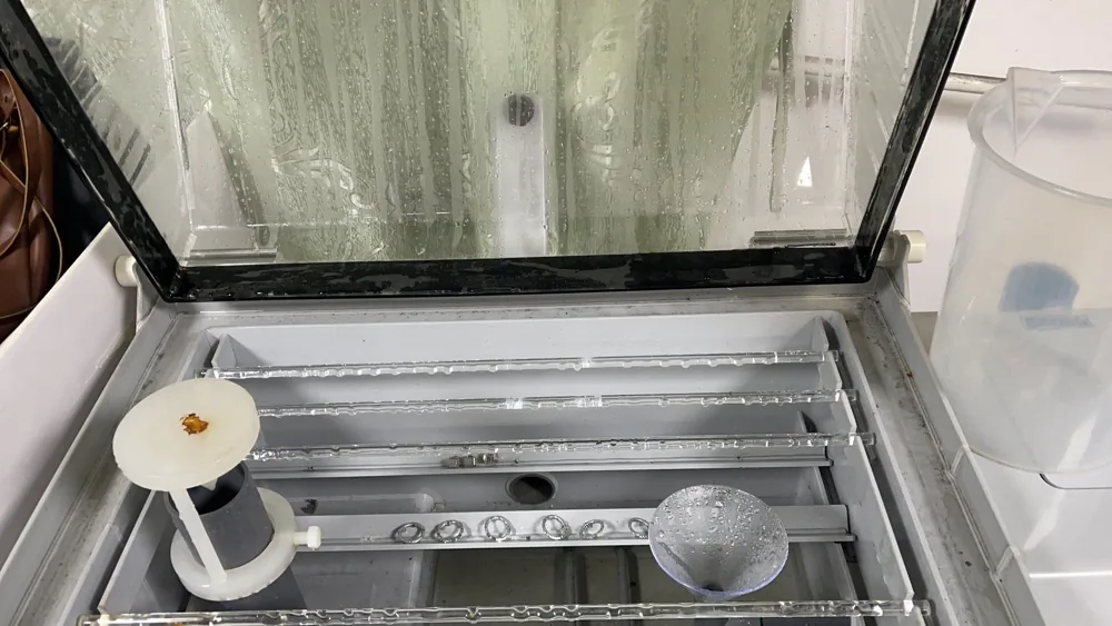挂具上的零件