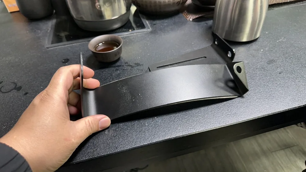 手持金属板件